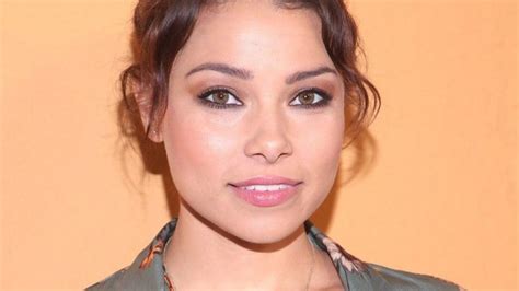 jessica parker kennedy tits|Jessica Parker Kennedys Measurements: Bra Size, Height,。